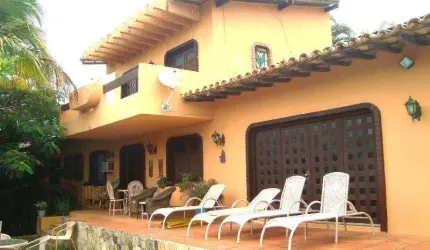 CASA A VENDA NO VILLAGE DA FERRADURA