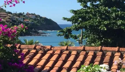 CASA A VENDA NO FERRADURA