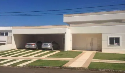 Casa à venda no Condomínio Portal do Lago em Valinhos/SP