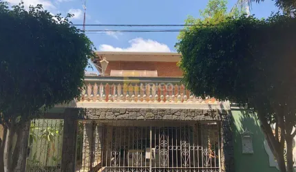 Casa à venda no Centro em Vinhedo/SP