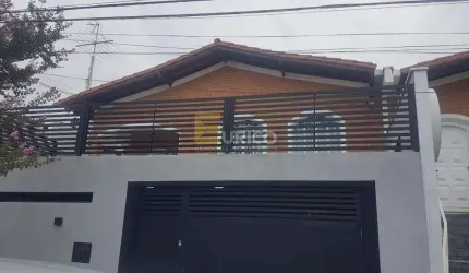 Casa à venda no Centro em Vinhedo/SP