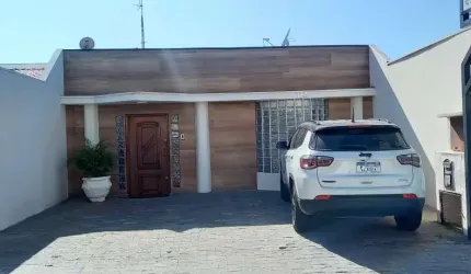 Casa à venda no Jardim Itália em Vinhedo/SP