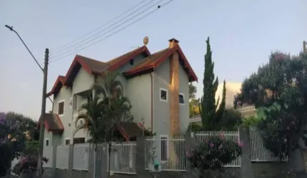 Casa à venda no CHÁCARAS ALPINA em Valinhos/SP