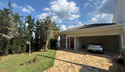 Casa à venda no Condomínio Flor da Serra em Valinhos/SP