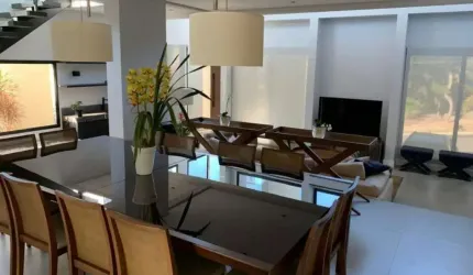 Casa à venda no Condomínio Porto Seguro Village em Valinhos/SP