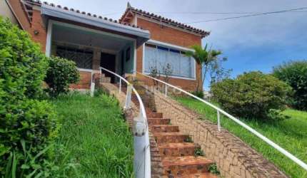 Casa à venda no Centro em Vinhedo/SP