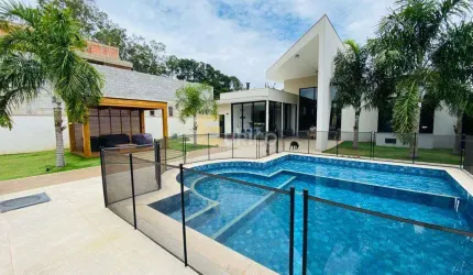 Casa à Venda no Condomínio Villa D'Oro em Vinhedo