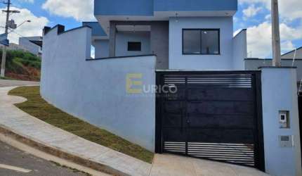 Semi sobrado no Bairro Videiras.
