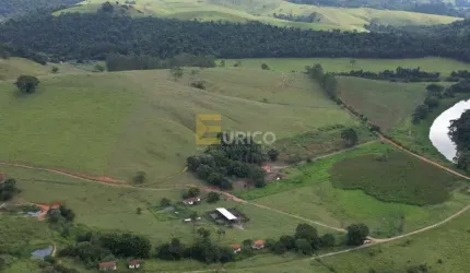 Sítio à venda no Cachoeira do Carmo em Botelhos/MG