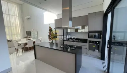 Casa em condomínio à venda no Condomínio Residencial Mont'Alcino em Valinhos/SP