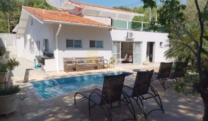 Vende-se Casa Térrea no Condomínio Vinhas da Vista Alegre Sede em Vinhedo/SP