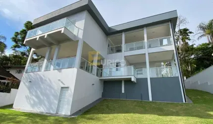 Casa Novíssima p/ locação no Condomínio Marambaia Vinhedo SP