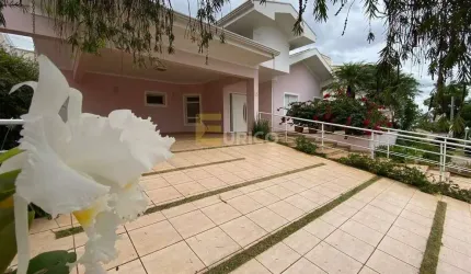 Casa térrea em condomínio de alto padrão- Vinhedo SP