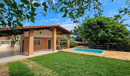 Casa térrea a venda com 03 suítes no Condomínio Chácaras do Lago em Vinhedo