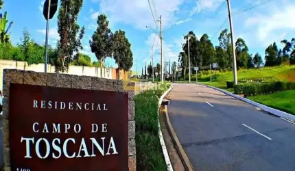 Terreno em Condomínio à venda no Condomínio Campo de Toscana em Vinhedo/SP