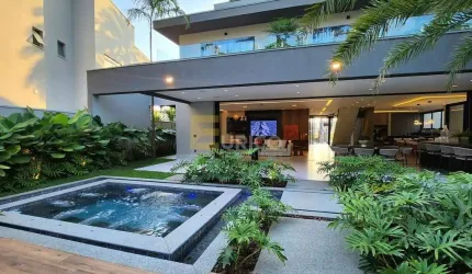 Casa de alto padrão á venda em Riviera de São Lourenço - Bertioga/SP.
