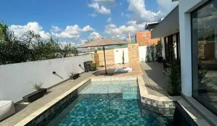 Casa de Alto Padrão à Venda no Condomínio Reserva Santa Isabel - Fase 1- Louveira SP