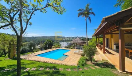 Casa a venda com 03 suítes no Condomínio Chácaras do Lago em Vinhedo/SP