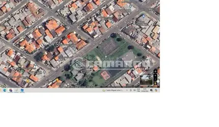 Terreno Bairro Novo A com casa antiga
