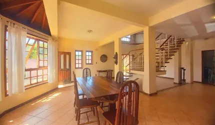 Casa à venda R$650.000,00, 4  quartos - Alto dos Pinheiros - Juiz de Fora - MG
