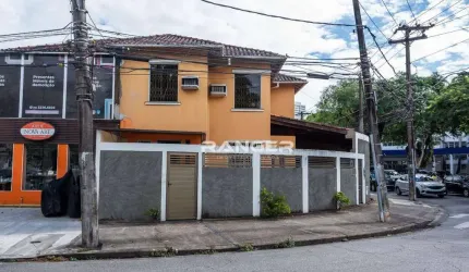 Casa com 3 dormitórios para alugar, 250 m² por R$ 15.000/mês - Embaré - Santos/SP