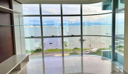 Apartamento para Venda em Florianópolis, Beira Mar, 4 dormitórios, 4 suítes, 6 banheiros, 3 vagas