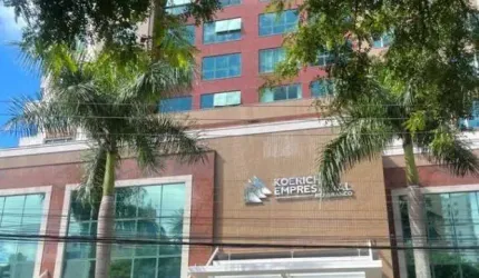 Sala Comercial para Venda em Florianópolis, Centro, 1 banheiro, 2 vagas