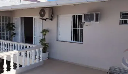 Casa para Venda em Florianópolis, Estreito, 3 dormitórios, 2 suítes, 4 banheiros, 2 vagas