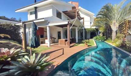Casa para Venda em Florianópolis, Cacupé, 4 dormitórios, 4 suítes, 6 banheiros, 3 vagas