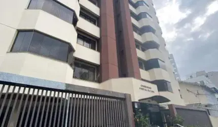 Apartamento para Venda em Florianópolis, Centro, 4 dormitórios, 1 suíte, 2 banheiros, 2 vagas