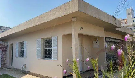 Casa para Venda em Florianópolis, Coqueiros, 4 dormitórios, 1 suíte, 2 banheiros, 2 vagas