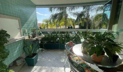 Apartamento para Venda em Florianópolis, Jurerê Internacional, 3 dormitórios, 1 suíte, 3 banheiros, 2 vagas