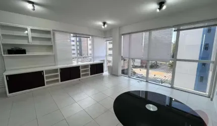 Sala Comercial para Venda em Florianópolis, Itacorubi, 1 banheiro, 1 vaga