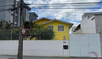 Casa para Venda em Florianópolis, Coqueiros, 3 dormitórios, 2 banheiros, 4 vagas