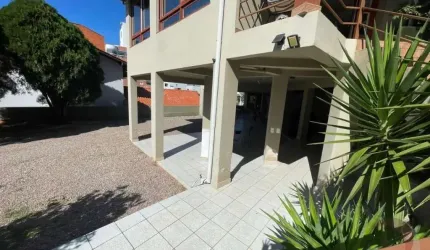 Casa para Venda em Florianópolis, Carvoeira, 8 dormitórios, 2 suítes, 7 banheiros, 8 vagas