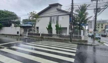 Casa para Venda em Florianópolis, Estreito, 6 dormitórios, 3 suítes, 5 banheiros, 4 vagas