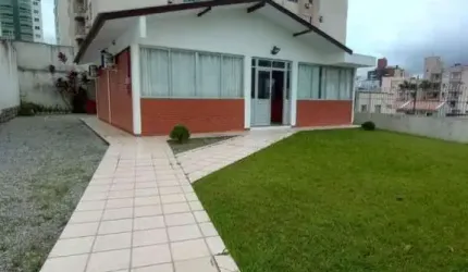 Apartamento para Venda em Florianópolis, Canto, 3 dormitórios, 1 banheiro, 1 vaga