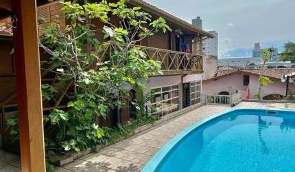 Casa para Venda em Florianópolis, Coloninha, 4 dormitórios, 1 suíte, 3 banheiros, 4 vagas