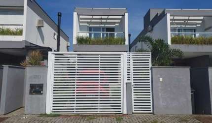 Casa para Venda em Florianópolis, Campeche, 3 dormitórios, 1 suíte, 3 banheiros, 2 vagas