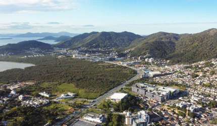 Apartamento para Venda em Florianópolis, Saco Grande, 1 dormitório, 1 banheiro, 1 vaga