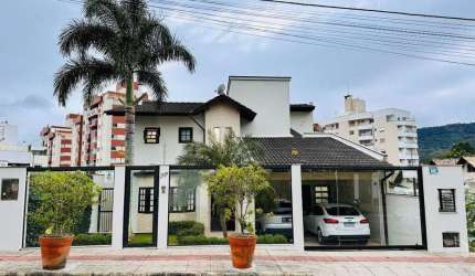 Casa para Venda em Florianópolis, Córrego Grande, 4 dormitórios, 2 suítes, 4 banheiros, 2 vagas