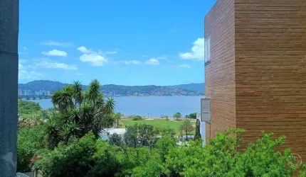 Apartamento para Venda em Florianópolis, Coqueiros, 2 dormitórios, 1 banheiro, 1 vaga