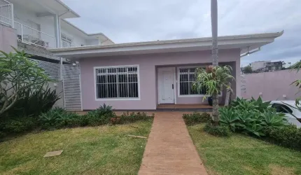 Casa para Venda em Florianópolis, Estreito, 4 dormitórios, 1 suíte, 4 banheiros, 4 vagas