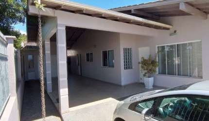 Casa para Venda em Florianópolis, Carianos, 4 dormitórios, 1 suíte, 2 banheiros, 4 vagas