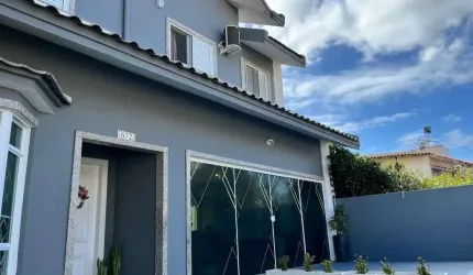 Casa para Venda em Florianópolis, Canto, 4 dormitórios, 1 suíte, 3 banheiros, 2 vagas