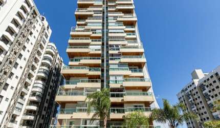 Apartamento para Venda em Florianópolis, Centro, 3 dormitórios, 3 suítes, 4 banheiros, 2 vagas