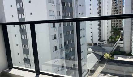 Apartamento para Venda em Florianópolis, Centro, 2 dormitórios, 1 suíte, 2 banheiros, 1 vaga