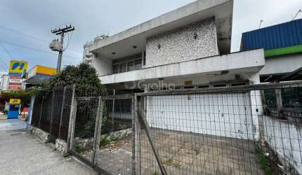 Casa para Venda em Florianópolis, Centro, 4 dormitórios, 2 suítes, 5 banheiros, 3 vagas
