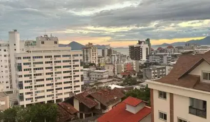 Apartamento para Venda em Florianópolis, Coqueiros, 3 dormitórios, 3 suítes, 4 banheiros, 2 vagas