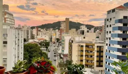 Apartamento para Venda em Florianópolis, Centro, 2 dormitórios, 2 banheiros, 1 vaga